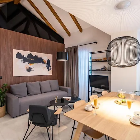 Agape Old Town-luxury Two Bedroom Дубровник