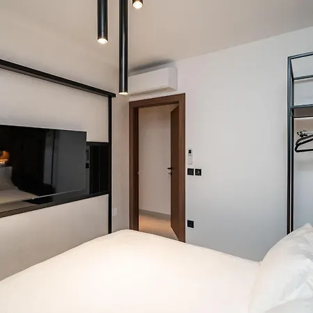 Agape Old Town-luxury Two Bedroom Дубровник